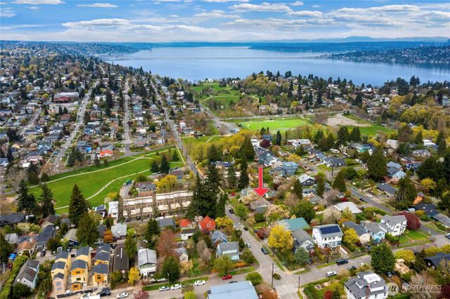 4710 42nd Avenue S, Seattle, WA 98118