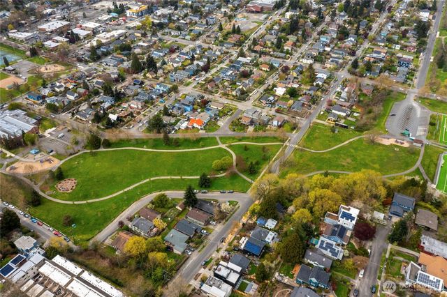 4710 42nd Avenue S, Seattle, WA 98118