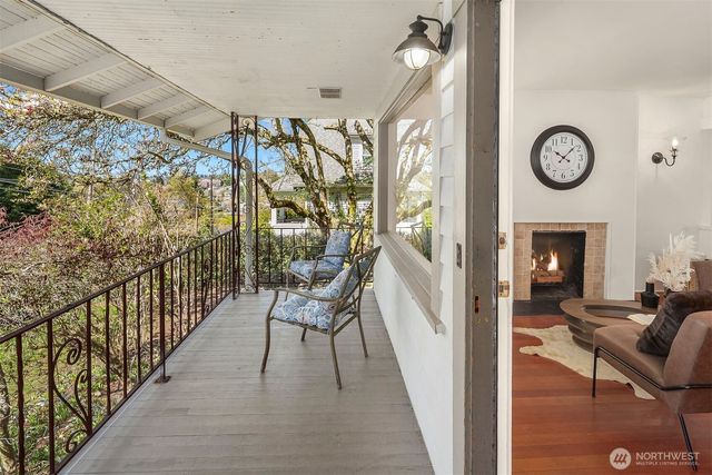 4710 42nd Avenue S, Seattle, WA 98118