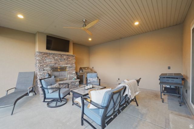 5169 W ROLLING BROOK DR, Herriman, UT 84096
