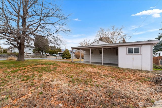 1100 3rd Street, East Wenatchee, WA 98802