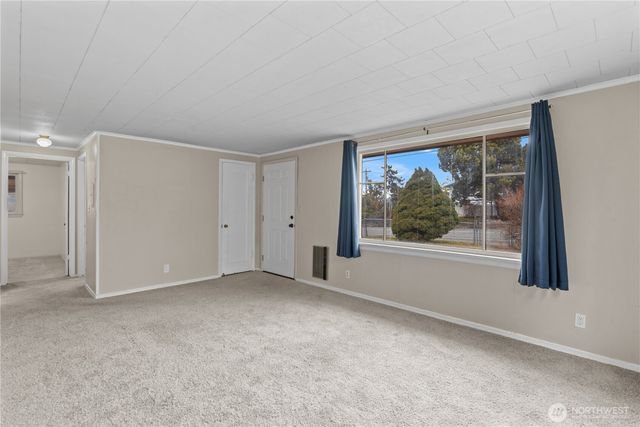 1100 3rd Street, East Wenatchee, WA 98802