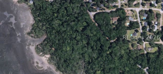 6008 Green Pond Dr, Beaufort, SC 29906