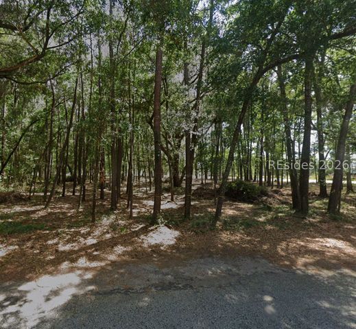 6008 Green Pond Dr, Beaufort, SC 29906