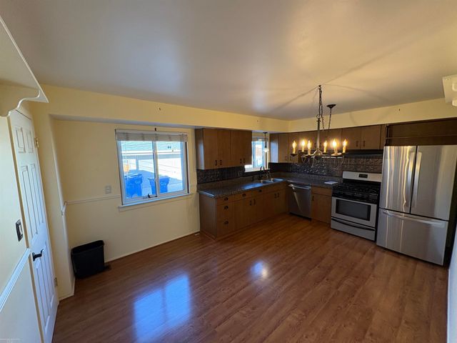 4639 Bernice Avenue, Warren, MI 48091