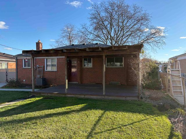 4639 Bernice Avenue, Warren, MI 48091