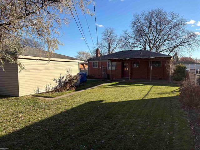 4639 Bernice Avenue, Warren, MI 48091