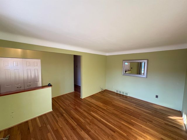 4639 Bernice Avenue, Warren, MI 48091