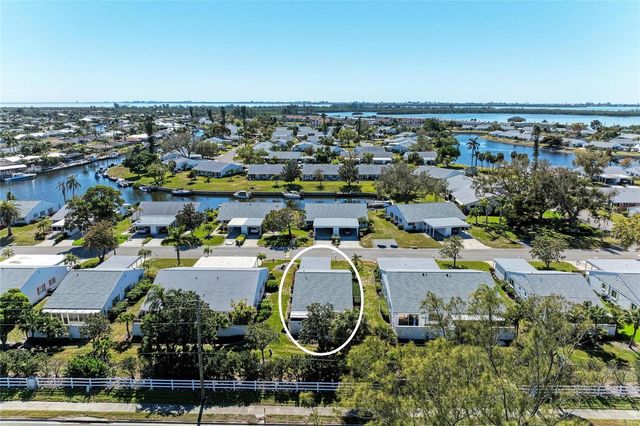 9417 KINGSTON DRIVE 9417, Bradenton, FL 34210