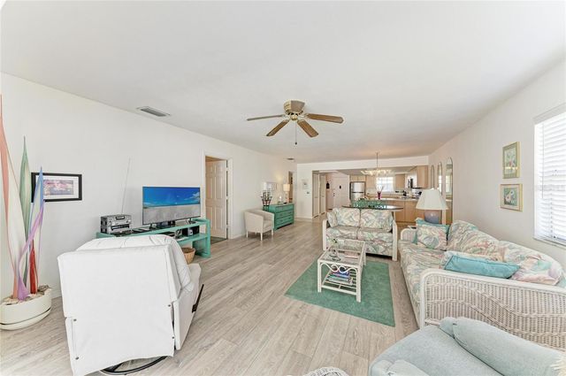 9417 KINGSTON DRIVE 9417, Bradenton, FL 34210