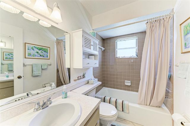 9417 KINGSTON DRIVE 9417, Bradenton, FL 34210