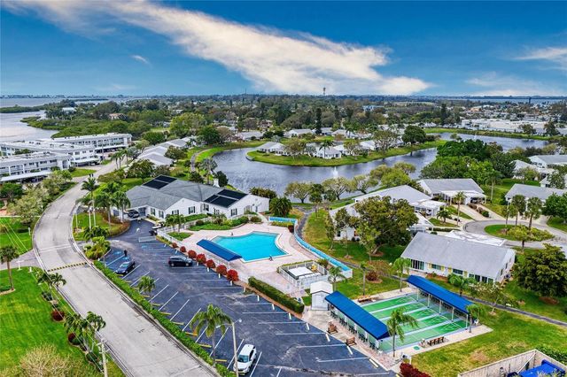 9417 KINGSTON DRIVE 9417, Bradenton, FL 34210