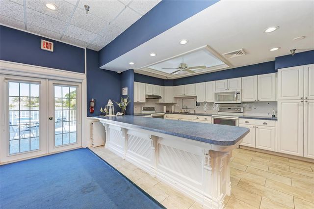 9417 KINGSTON DRIVE 9417, Bradenton, FL 34210