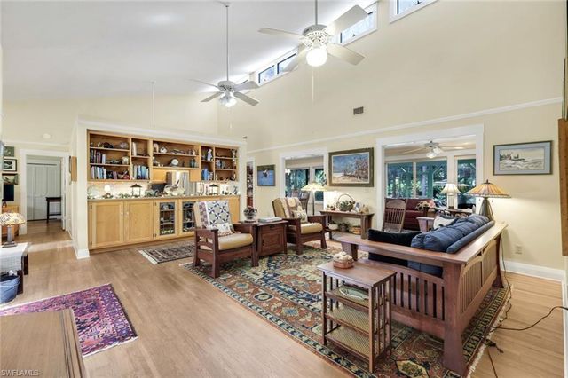 4420 7th AVE SW, Naples, FL 34119