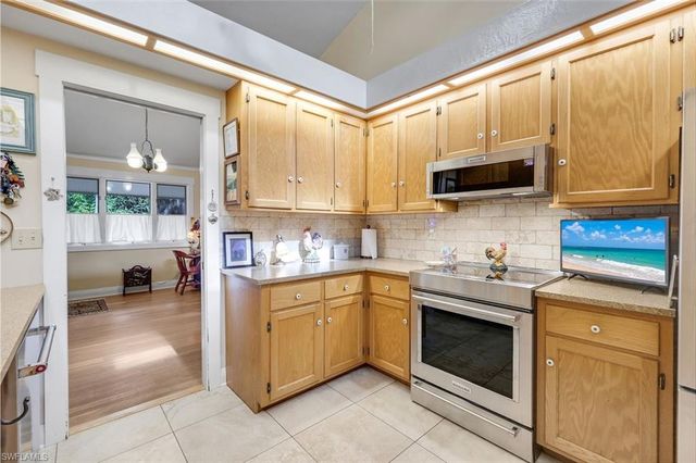 4420 7th AVE SW, Naples, FL 34119