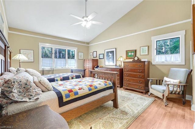 4420 7th AVE SW, Naples, FL 34119