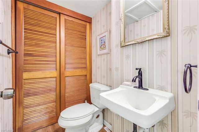 4420 7th AVE SW, Naples, FL 34119