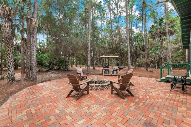 4420 7th AVE SW, Naples, FL 34119