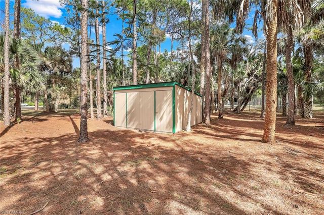 4420 7th AVE SW, Naples, FL 34119