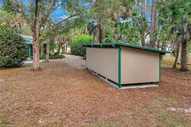 4420 7th AVE SW, Naples, FL 34119