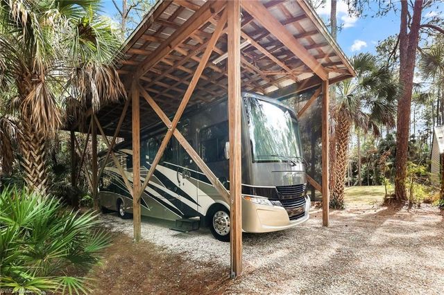 4420 7th AVE SW, Naples, FL 34119