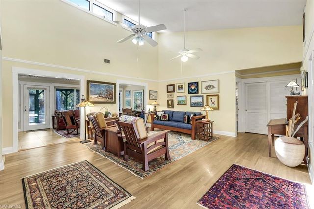 4420 7th AVE SW, Naples, FL 34119