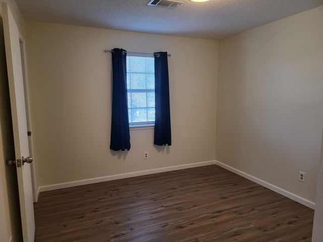 1101 22nd Place SW, Miami, OK 74354