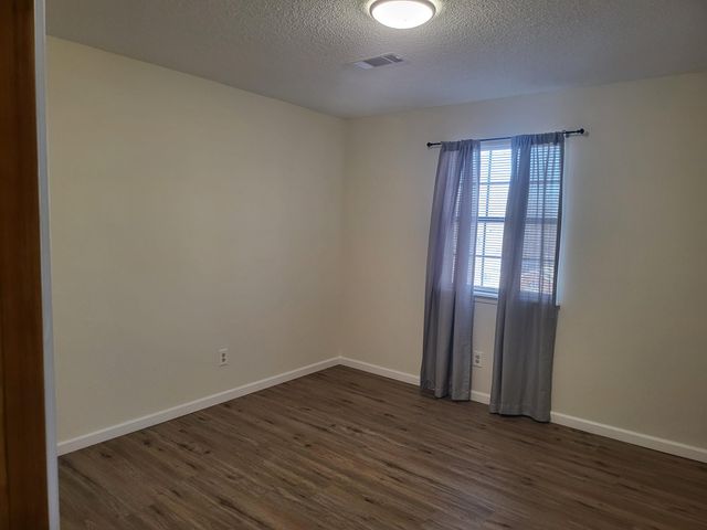 1101 22nd Place SW, Miami, OK 74354