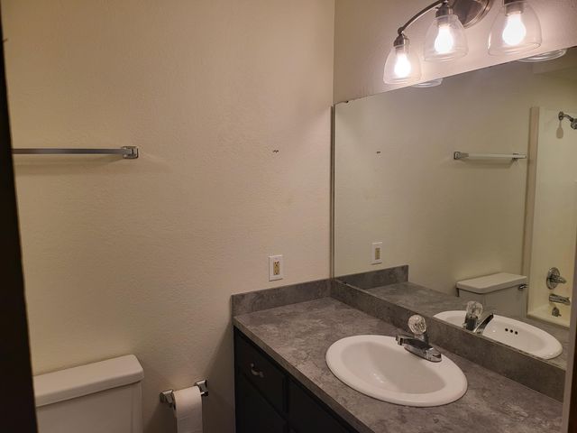 1101 22nd Place SW, Miami, OK 74354