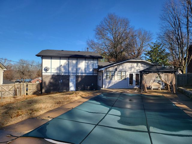 1101 22nd Place SW, Miami, OK 74354