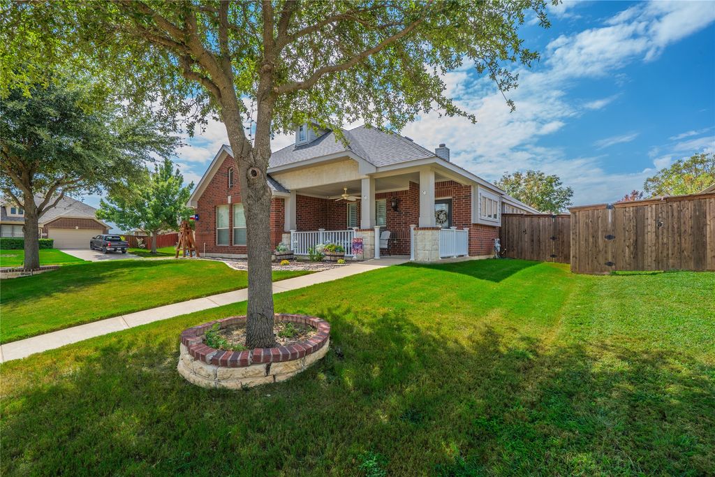600 Cross Meadow Boulevard, Mansfield, TX 76063 — photo 2