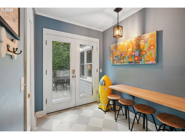 631 Ne 43RD Ave, Portland, OR 97213