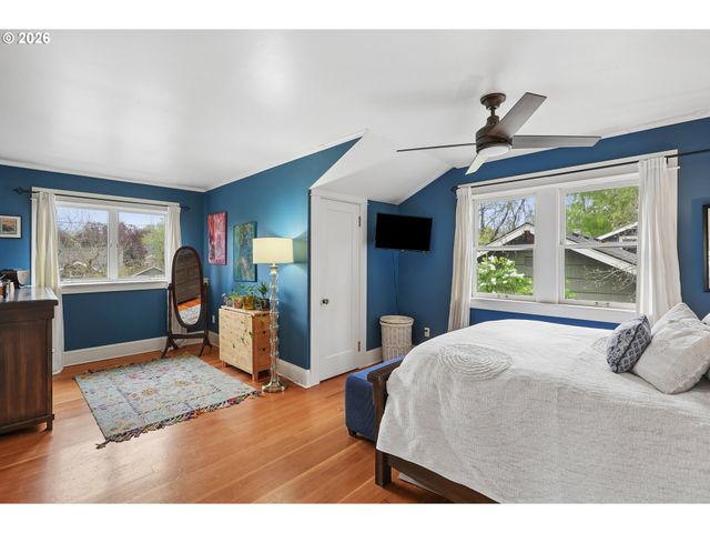 631 Ne 43RD Ave, Portland, OR 97213