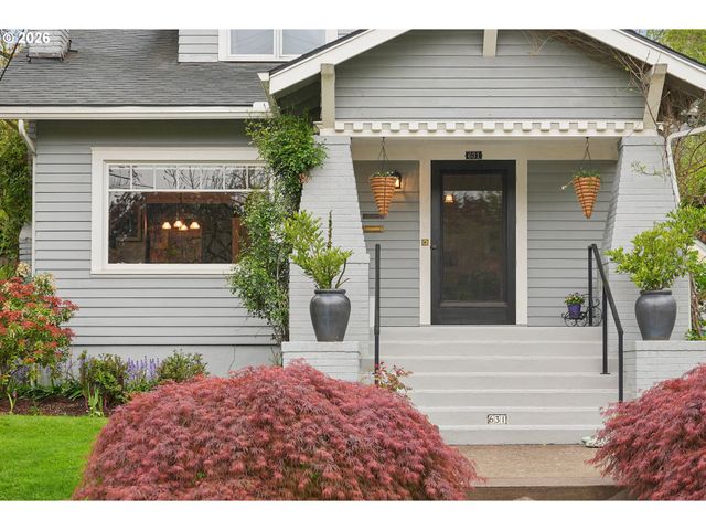 631 Ne 43RD Ave, Portland, OR 97213