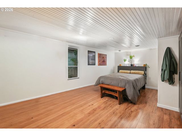 631 Ne 43RD Ave, Portland, OR 97213