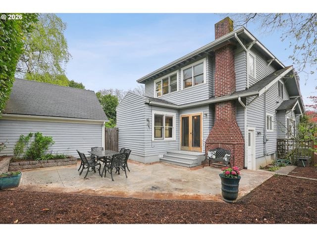 631 Ne 43RD Ave, Portland, OR 97213