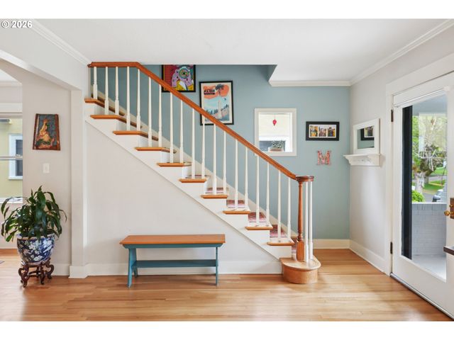 631 Ne 43RD Ave, Portland, OR 97213