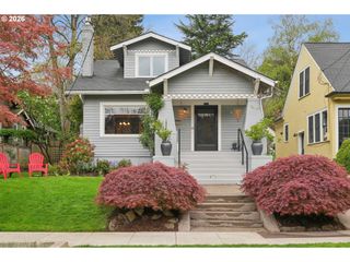 631 Ne 43RD Ave, Portland, OR 97213