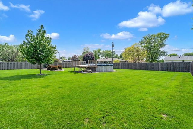 11802 9th Street, Milan, IL 61264