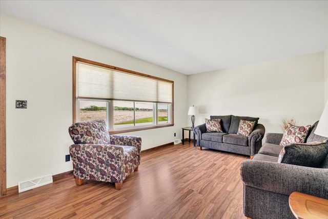 11802 9th Street, Milan, IL 61264