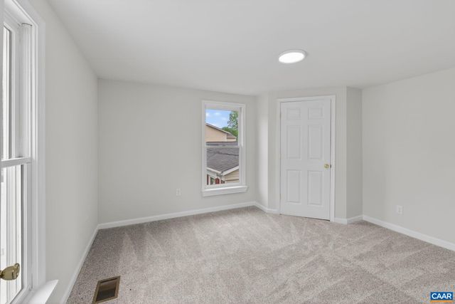 908 RIVES ST, Charlottesville, VA 22902