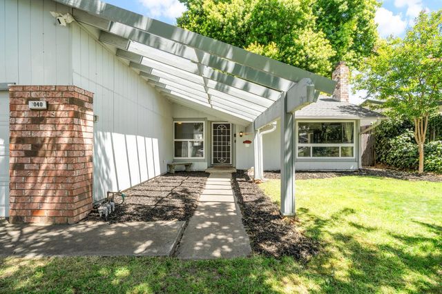 7040 Ellsworth Cir, Fair Oaks, CA 95628
