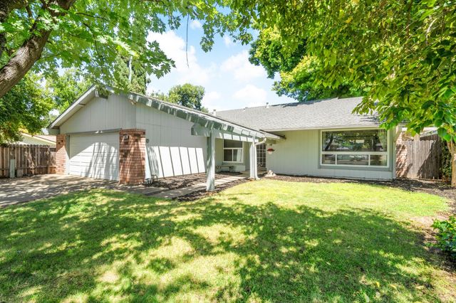 7040 Ellsworth Cir, Fair Oaks, CA 95628