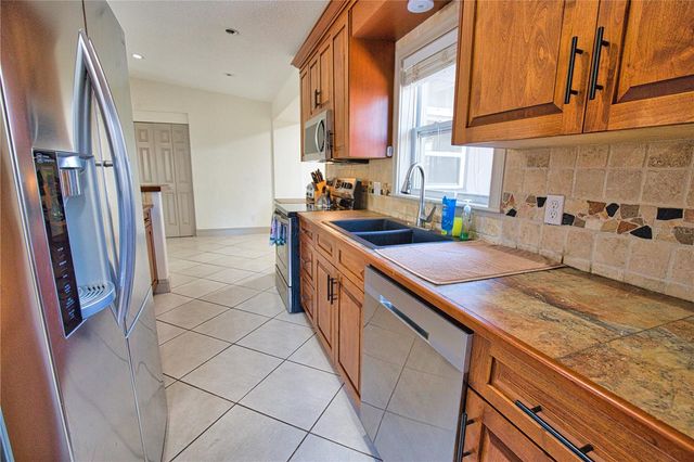 1937 GOLD AVENUE, Sarasota, FL 34235