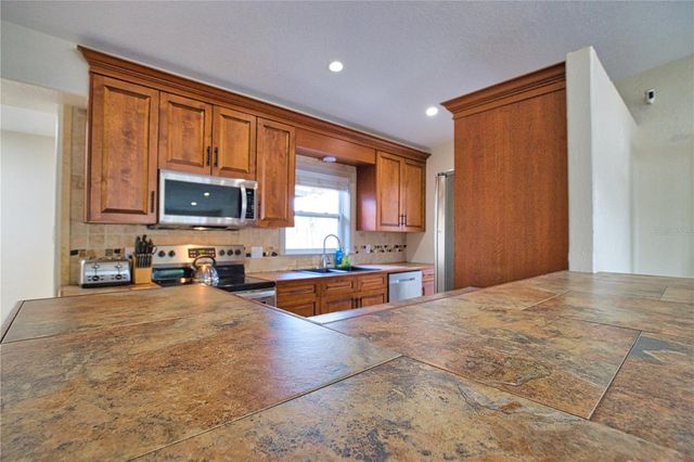 1937 GOLD AVENUE, Sarasota, FL 34235