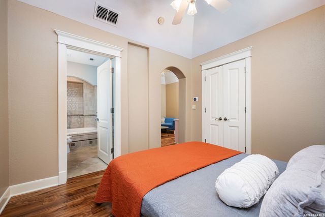 54 Reynosa, San Antonio, TX 78261
