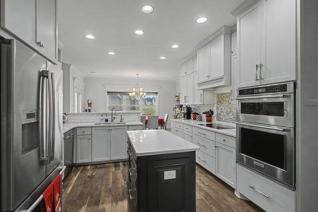 3131 Robinwood Dr, Murfreesboro, TN 37128