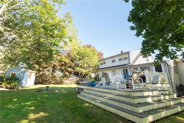 8 Fenner Avenue, Newport, RI 02840