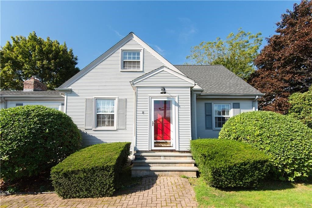 8 Fenner Avenue, Newport, RI 02840