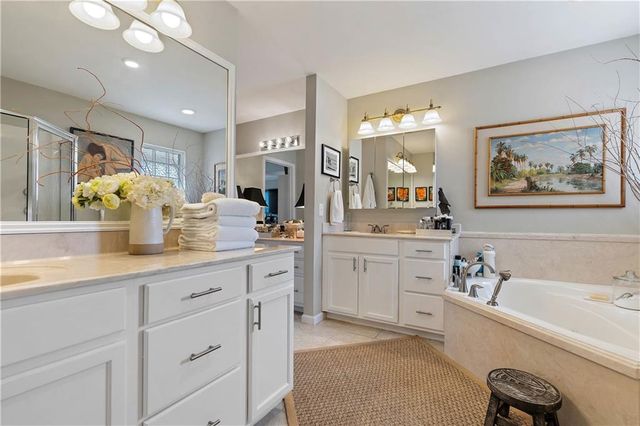 4 Yacht Club Drive 200, Daphne, AL 36526